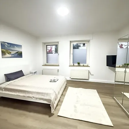 City-apartment - Zentral Mit Schoener Terrasse Apartment *