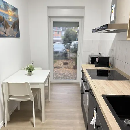 City-apartment - Zentral Mit Schoener Terrasse Herne